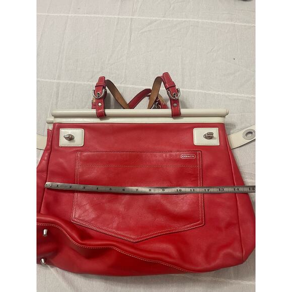 Coach Limited Edition Red and White Leather Turnlock Satchel style 9285 - Picture 7 of 12